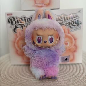 THE MONSTERS - Big Into Energy Labubu Vinyl Plush Pendant - LUCK (Purple)